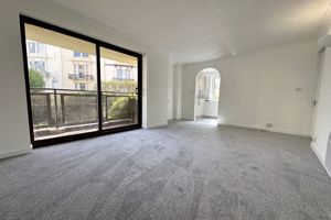 Living Room- click for photo gallery